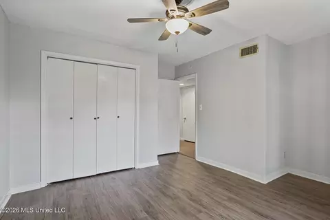 Bedroom - 2337 River Oaks Blvd #A/B, Jackson, MS 39211 photo 4 of 6