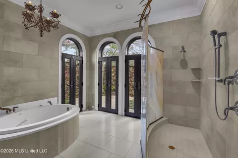Bath - 4028 Old Canton Rd, Jackson, MS 39216 photo 4 of 8
