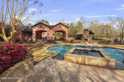 Exterior - 4028 Old Canton Rd, Jackson, MS 39216 photo 10 of 16