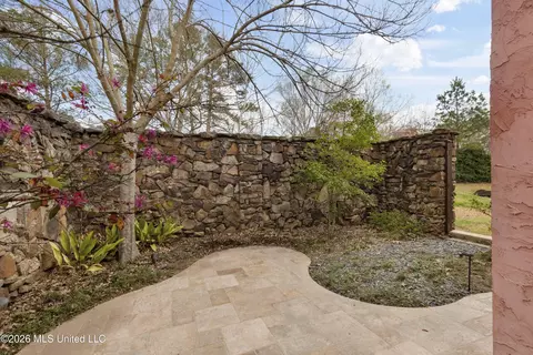 Exterior - 4028 Old Canton Rd, Jackson, MS 39216 photo 6 of 16