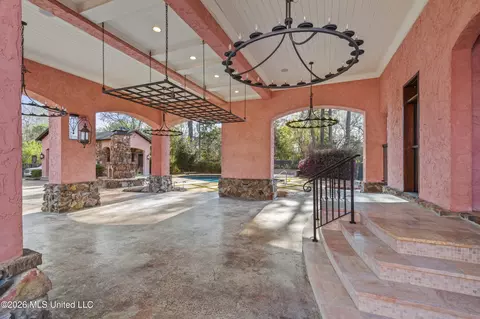 Exterior - 4028 Old Canton Rd, Jackson, MS 39216 photo 5 of 16
