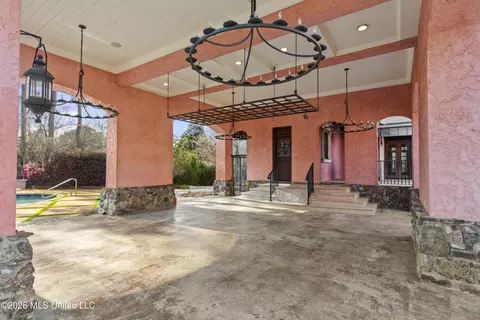 Exterior - 4028 Old Canton Rd, Jackson, MS 39216 photo 9 of 16
