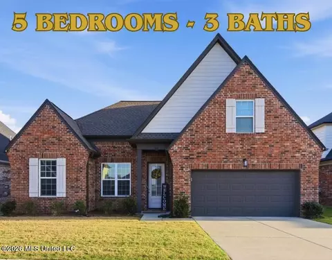 9115 S Lakeside Cir, Walls, MS 38680