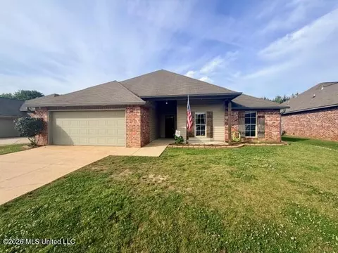 516 Brighton Trl, Florence, MS 39073