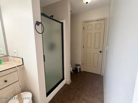 Bath - 516 Brighton Trl, Florence, MS 39073 photo 1 of 4