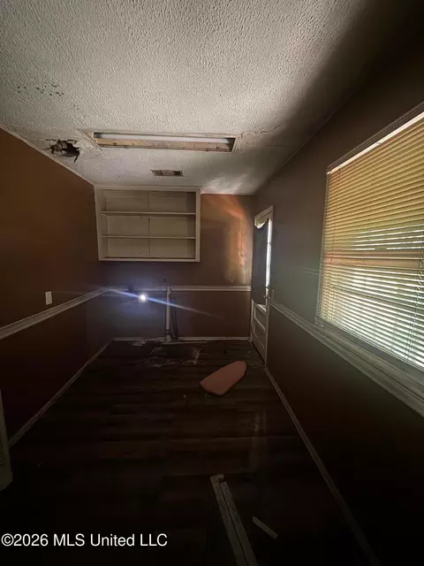 Entry Way - 2662 Key St, Jackson, MS 39212 photo 2 of 2