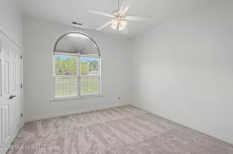 Bedroom - 4425 Chamberlin Oaks Dr, Hernando, MS 38632 photo 4 of 4