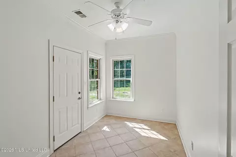 Entry Way - 4425 Chamberlin Oaks Dr, Hernando, MS 38632 photo 4 of 5