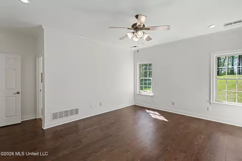 Bedroom - 4425 Chamberlin Oaks Dr, Hernando, MS 38632 photo 1 of 4