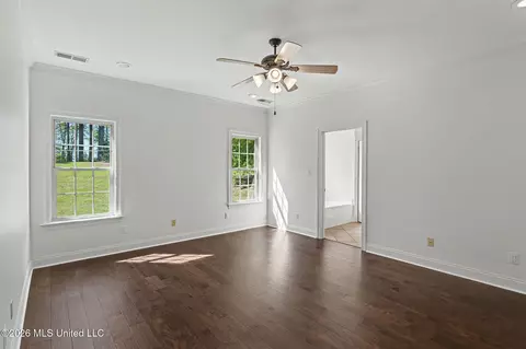 Bedroom - 4425 Chamberlin Oaks Dr, Hernando, MS 38632 photo 2 of 4