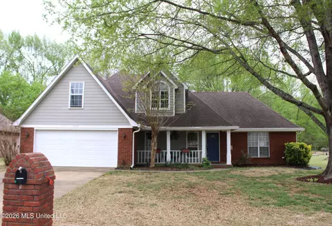 5676 Southbend Ln, Olive Branch, MS 38654