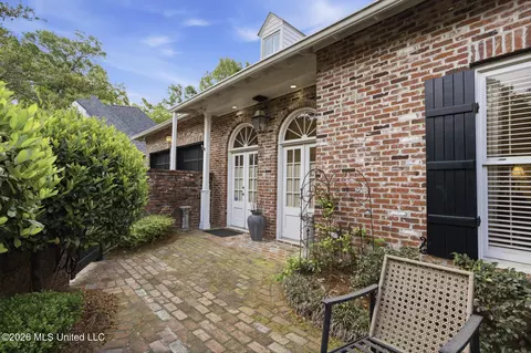 Exterior - 1641 Acadia Ct, Jackson, MS 39211 photo 3 of 4