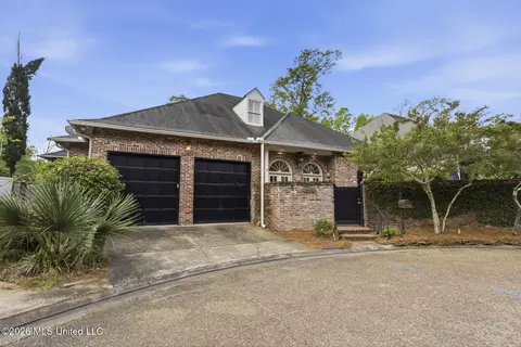 1641 Acadia Ct, Jackson, MS 39211