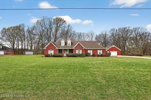 4669 Dixie Lynn Dr, Southaven, MS 38671