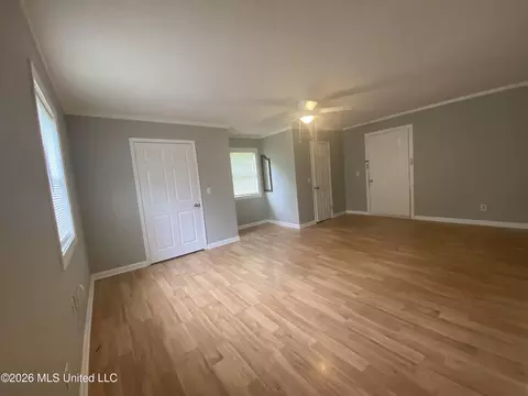Living - 6013 Elder Ferry Rd, Moss Point, MS 39563 photo 4 of 4
