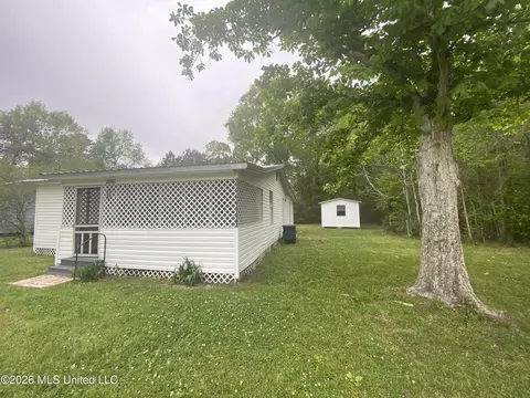 Exterior - 6013 Elder Ferry Rd, Moss Point, MS 39563 photo 3 of 11