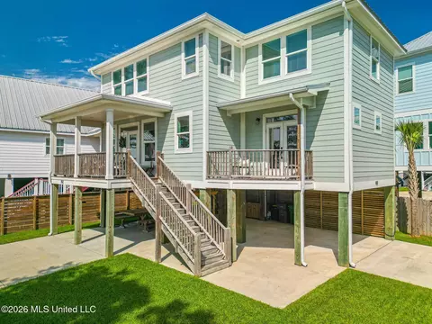 102 Winters Ln, Long Beach, MS 39560