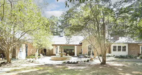 Exterior - 657 Zetus Rd, Brookhaven, MS 39601 photo 10 of 28