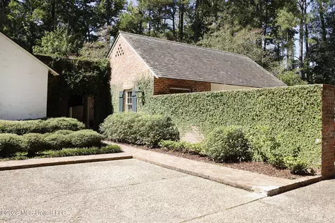 Exterior - 657 Zetus Rd, Brookhaven, MS 39601 photo 14 of 28