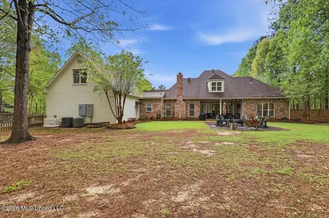 Exterior - 1222 Centre Ct, Brandon, MS 39042 photo 7 of 16