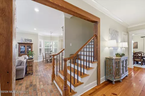 Entry Way - 1222 Centre Ct, Brandon, MS 39042 photo 2 of 3