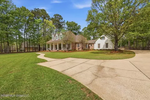 Exterior - 1222 Centre Ct, Brandon, MS 39042 photo 2 of 16