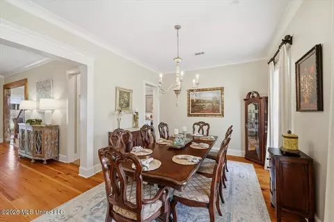 Dining - 1222 Centre Ct, Brandon, MS 39042 photo 3 of 3