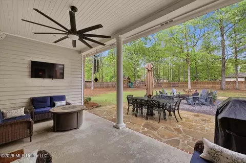 Exterior - 1222 Centre Ct, Brandon, MS 39042 photo 3 of 16