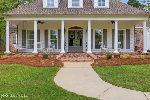 Exterior - 1222 Centre Ct, Brandon, MS 39042 photo 12 of 16