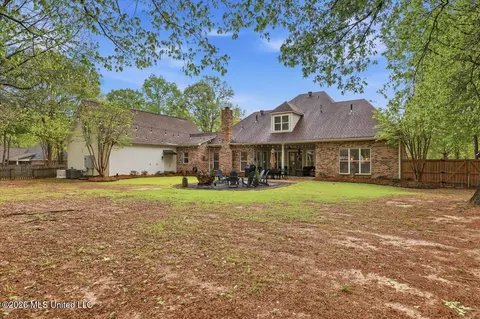 Exterior - 1222 Centre Ct, Brandon, MS 39042 photo 9 of 16