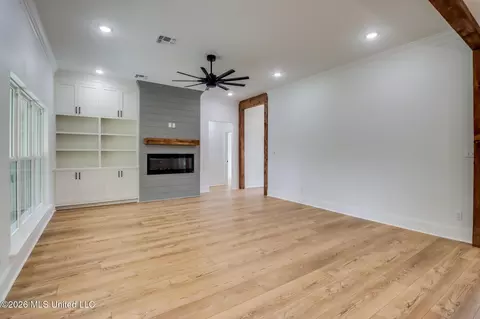 Living - 5586 E Diamondhead Dr, Diamondhead, MS 39525 photo 4 of 6