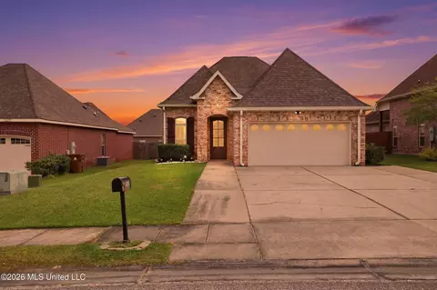17006 Sago Dr, Biloxi, MS 39532