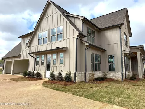 Exterior - 5381 Grayson Way, Hernando, MS 38632 photo 2 of 3