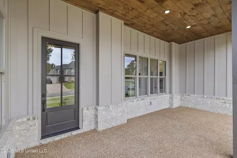 Exterior - 5381 Grayson Way, Hernando, MS 38632 photo 4 of 8