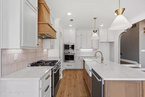 Kitchen - 5381 Grayson Way, Hernando, MS 38632 photo 4 of 4
