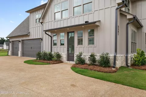 Exterior - 5381 Grayson Way, Hernando, MS 38632 photo 3 of 8