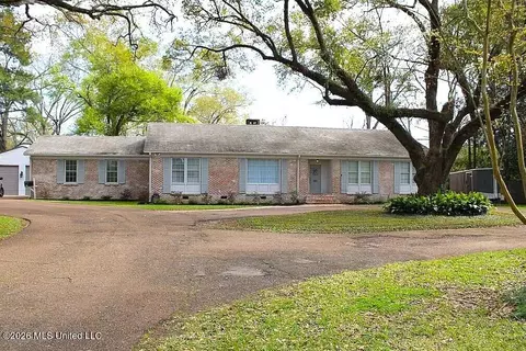 101 Sgt Prentiss Dr, Natchez, MS 39120