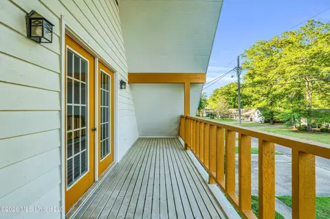 Exterior - 124 Cedar Dr, Columbus, MS 39705 photo 4 of 7