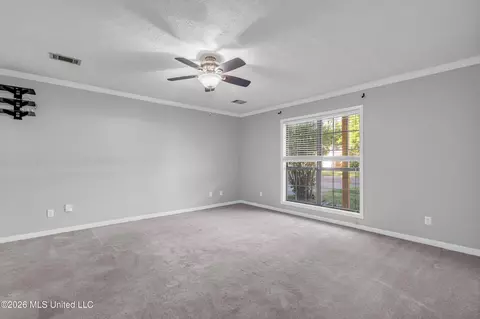 Living - 124 Cedar Dr, Columbus, MS 39705 photo 4 of 4