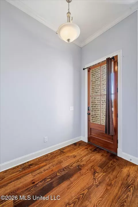 Entry Way - 208 Buttonwood Ln, Canton, MS 39046 photo 1 of 2