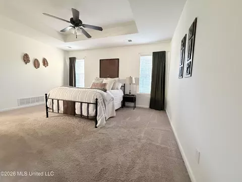 Bedroom - 406 S Vaiden Ridge Dr, Hernando, MS 38632 photo 4 of 4