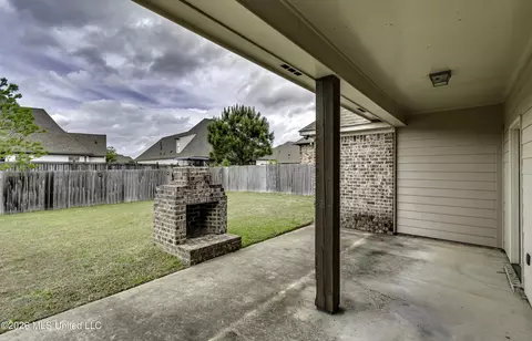 Exterior - 130 Grace Dr, Flowood, MS 39232 photo 5 of 6