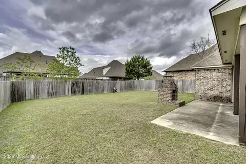 Exterior - 130 Grace Dr, Flowood, MS 39232 photo 6 of 6
