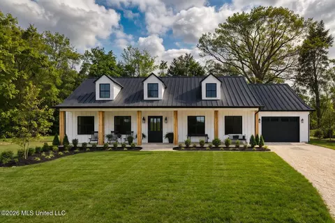 339 Mossy Oak Dr, Courtland, MS 38620