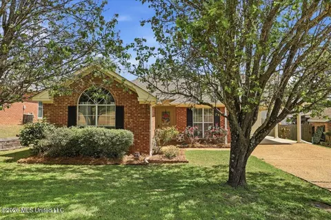 1021 Craig Cir, Ridgeland, MS 39157