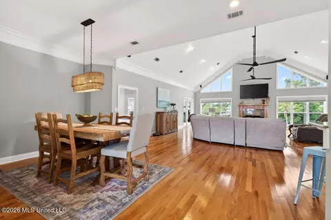 Dining - 138 Hanakealoha Pl, Diamondhead, MS 39525 photo 1 of 2