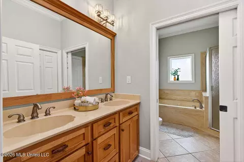Bath - 138 Hanakealoha Pl, Diamondhead, MS 39525 photo 4 of 5