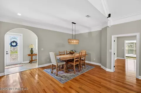 Dining - 138 Hanakealoha Pl, Diamondhead, MS 39525 photo 2 of 2