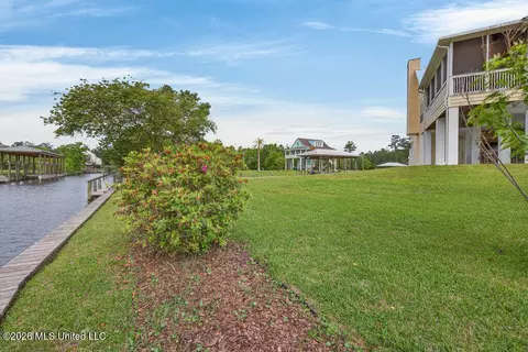 Exterior - 138 Hanakealoha Pl, Diamondhead, MS 39525 photo 10 of 10