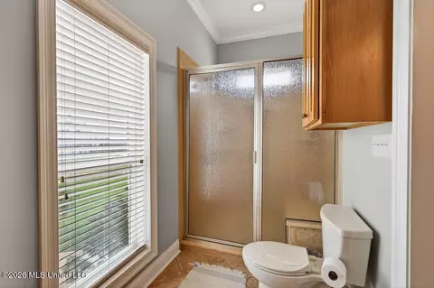 Bath - 138 Hanakealoha Pl, Diamondhead, MS 39525 photo 3 of 5